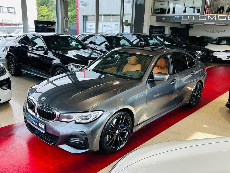Grau Gebraucht 2020 BMW 330 M Sport Limousine | 41.999 € (Etwas zu teuer) - Bild 1/4