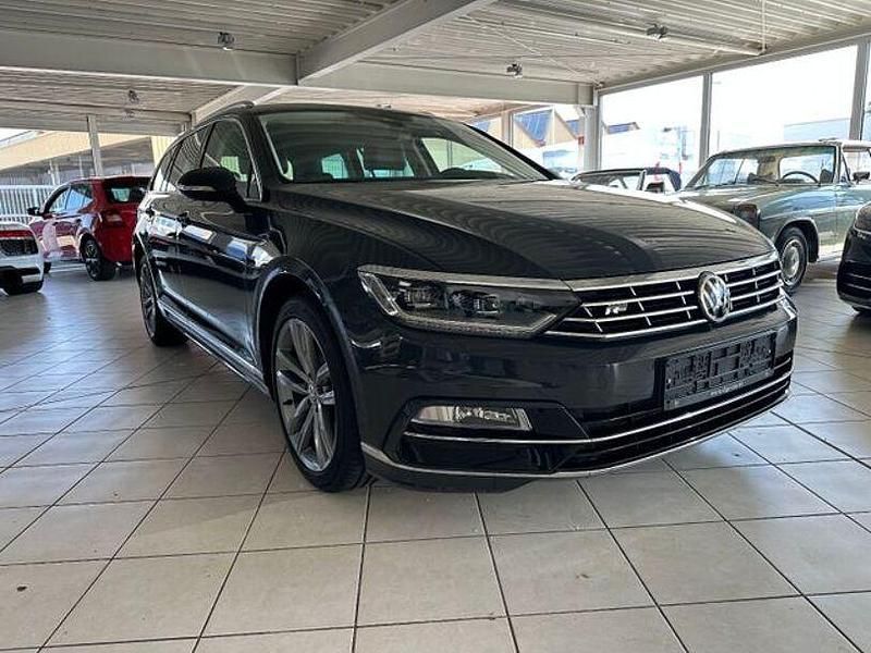 Gebraucht VW Passat Highline 294 PS (216 kW) 2019 Uranograu uni Kombi