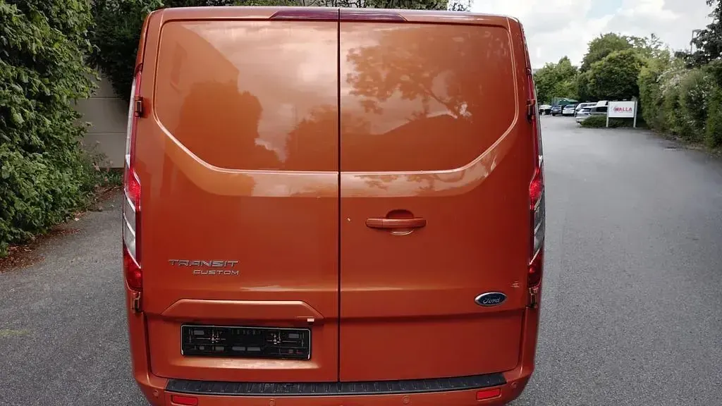 Gebraucht Ford Transit Custom 170 PS (125 kW) 2019 Grau Van / Kleinbus