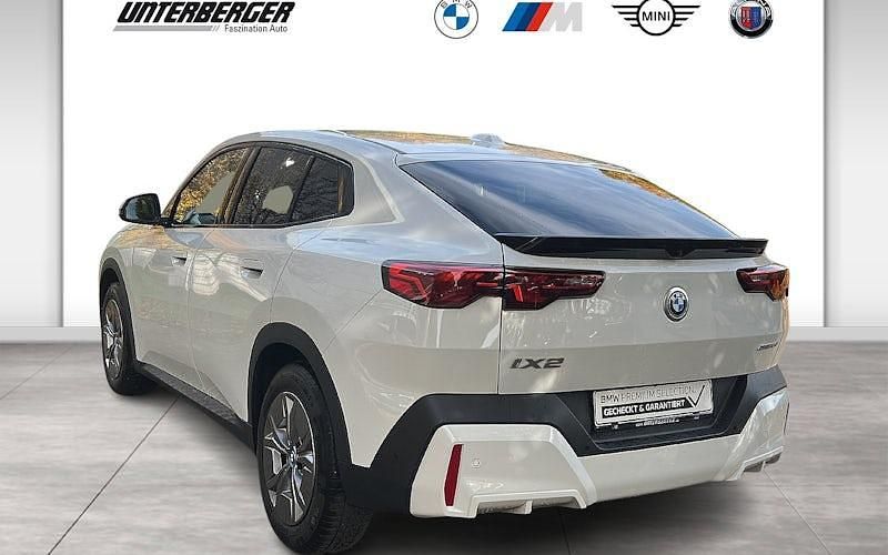 Gebraucht BMW iX2 Shadowline 150 kW (204 PS) 2024 Weiß SUV