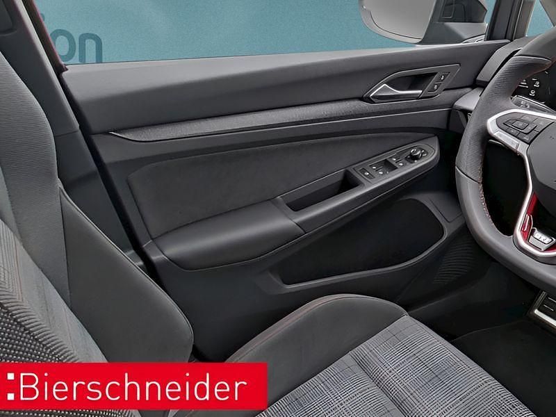 Gebraucht VW Golf VIII 265 PS (194 kW) 2024 Grau Kleinwagen