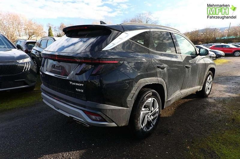 Neu Hyundai Tucson Select 215 PS (158 kW) 2025 Abyss black mineralef... SUV
