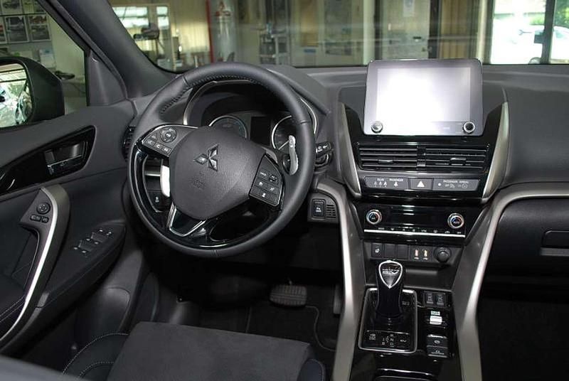 Gebraucht Mitsubishi Eclipse Select 188 PS (138 kW) 2024 Laserblau SUV