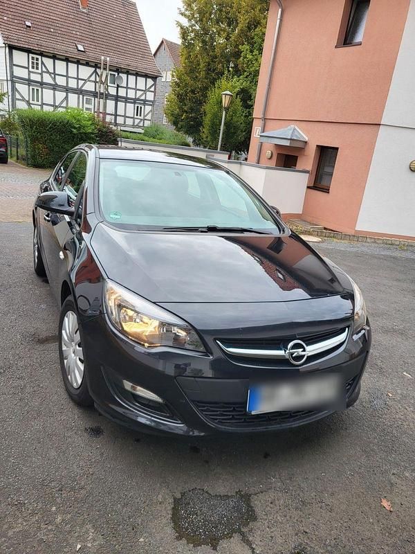 Schwarz Gebraucht 2014 Opel Astra Limousine | 5.699 € (Fairer Preis) - Bild 1/4