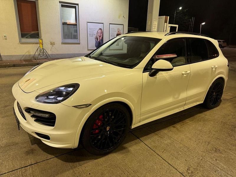 Gebraucht Porsche Cayenne S 400 PS (294 kW) 2011 Weiß SUV
