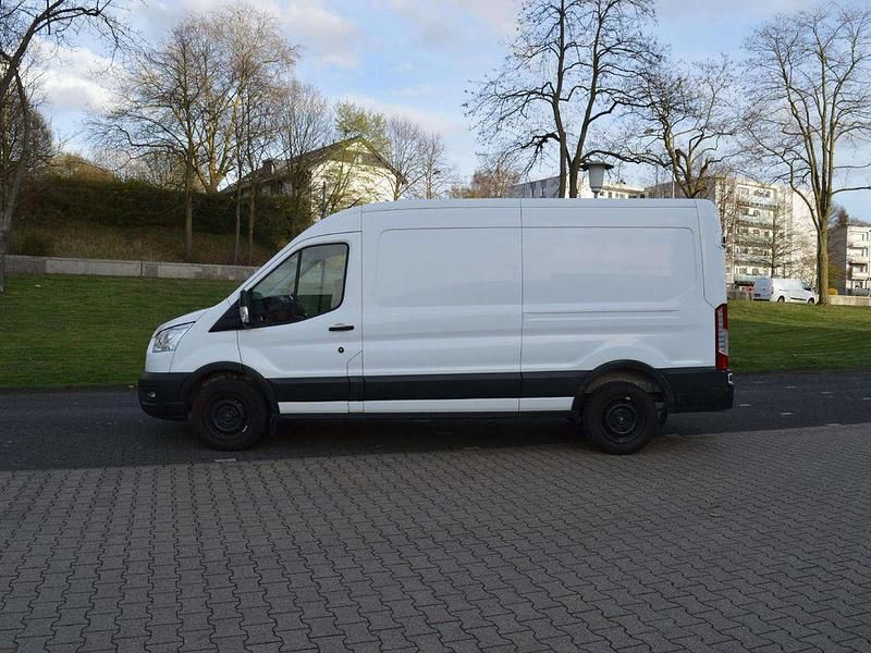 Gebraucht Ford Transit Basis 170 PS (125 kW) 2020 Weiß Pickup