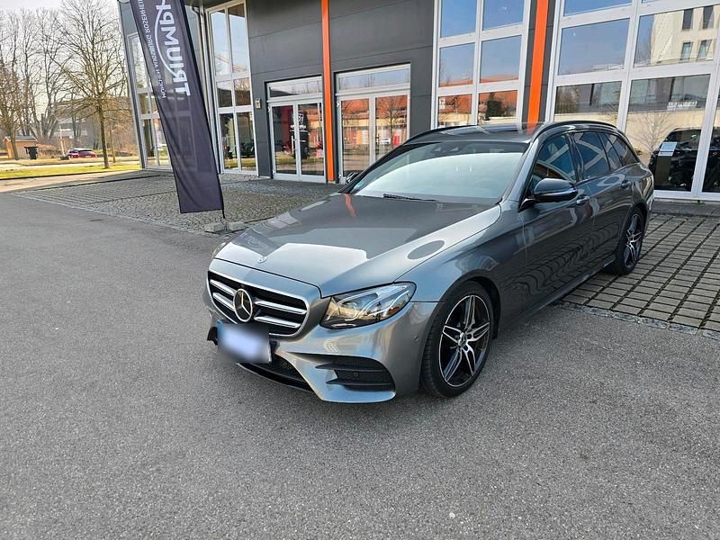 Gebraucht Mercedes E350 AMG line 286 PS (210 kW) 2019 Grau Kombi
