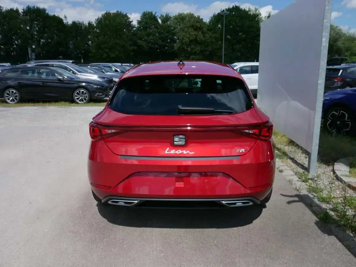 Gebraucht Seat Leon FR 2021 Desire red