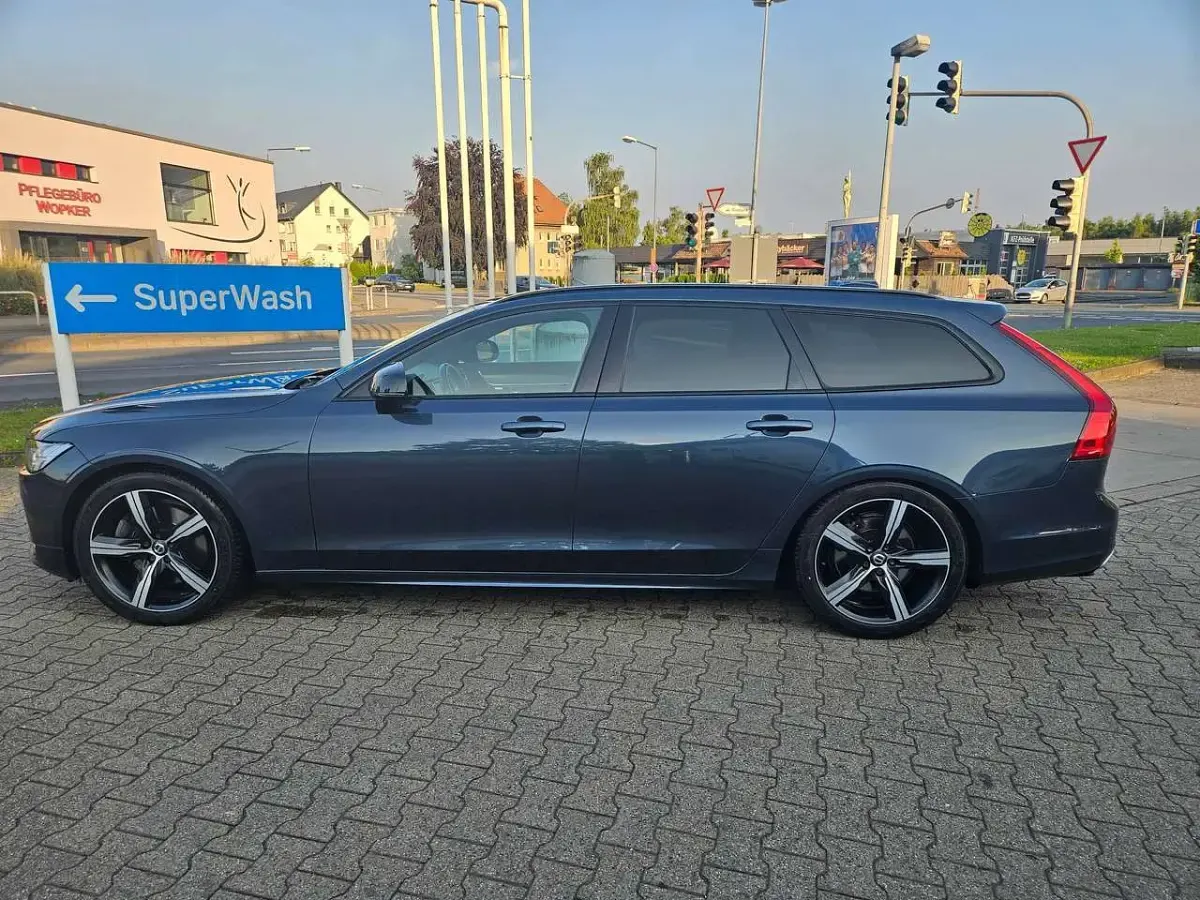 Gebraucht Volvo V90 R-Design 190 PS (139 kW) 2020 Blau Kombi