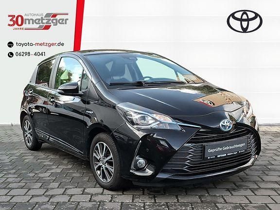 Schwarz Gebraucht 2020 Toyota Yaris Hybrid Team Limousine | 17.300 € (Fairer Preis) - Bild 1/4