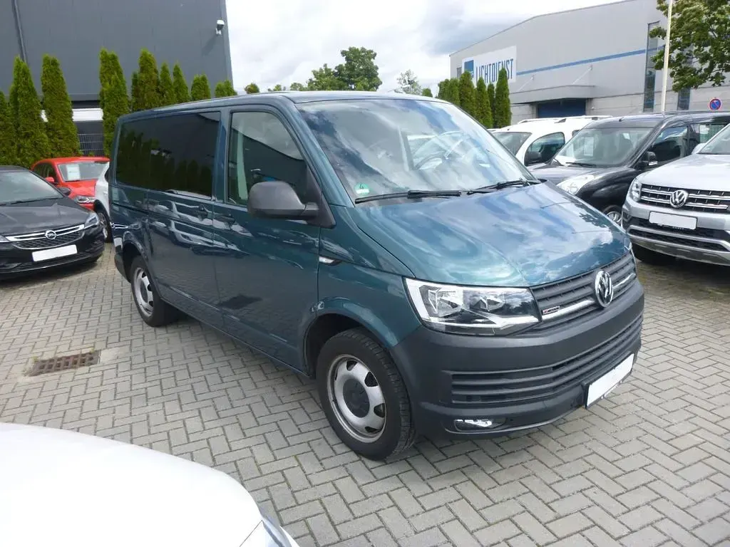 Usata VW Transporter 199 CV (146 kW) 2019 Verde Furgone