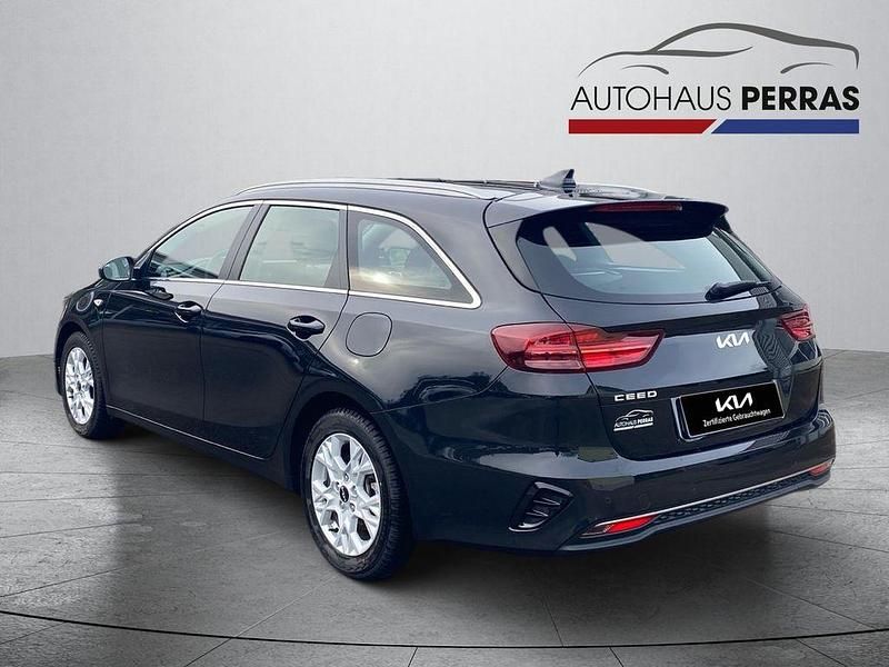 Gebraucht Kia Ceed Sportswagon Vision 140 PS (102 kW) 2025 Zilinaschwarz (metallic) Kombi