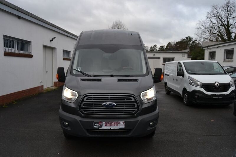 Gebraucht Ford Transit Trend 170 PS (125 kW) 2017 Grau Van / Kleinbus