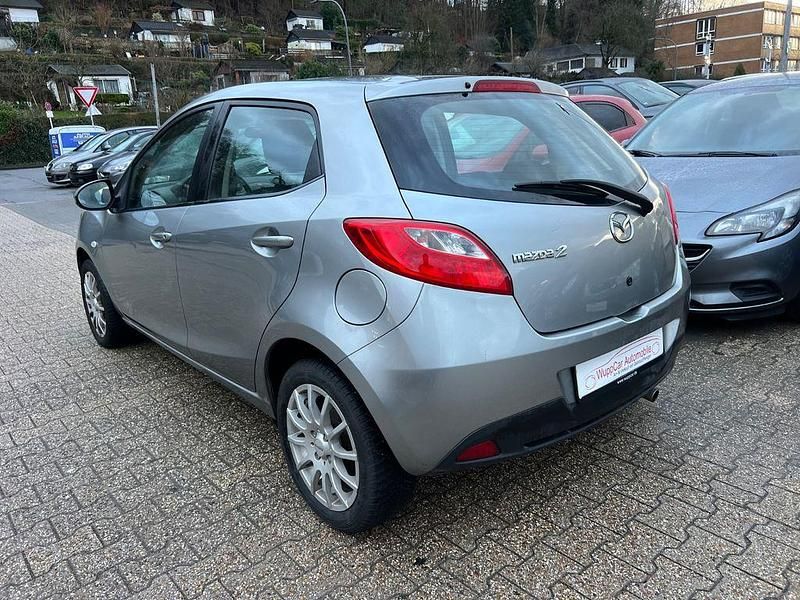 Gebraucht Mazda 2 Edition 75 PS (55 kW) 2013 Silber Limousine