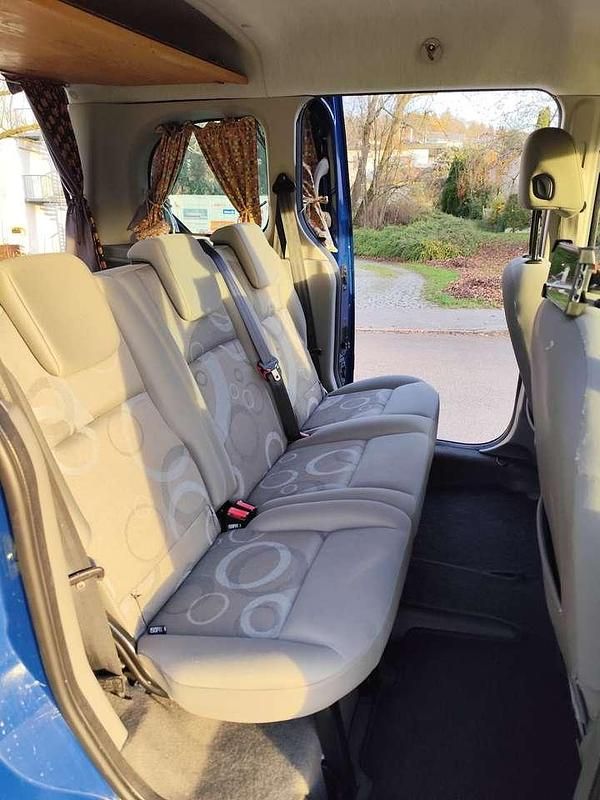 Gebraucht Renault Kangoo Happy Family 87 PS (63 kW) 2010 Blau Kombi