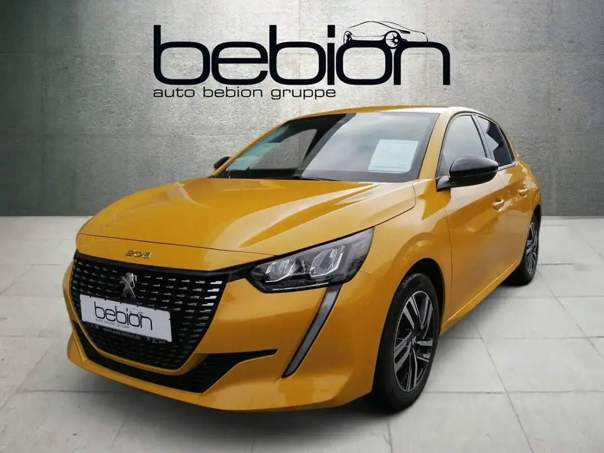 Gebraucht Peugeot 208 Allure 101 PS (74 kW) 2023 Kleinwagen