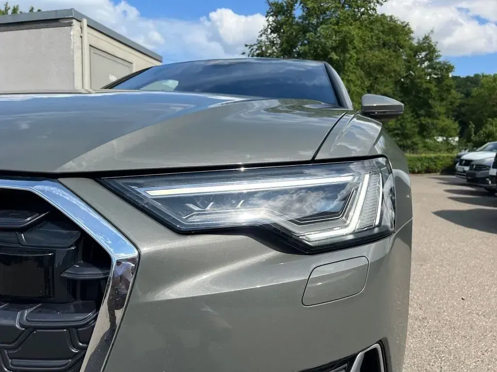Gebraucht Audi A6 Ambiente 286 PS (210 kW) 2024 Chronosgrau (metallic) Limousine