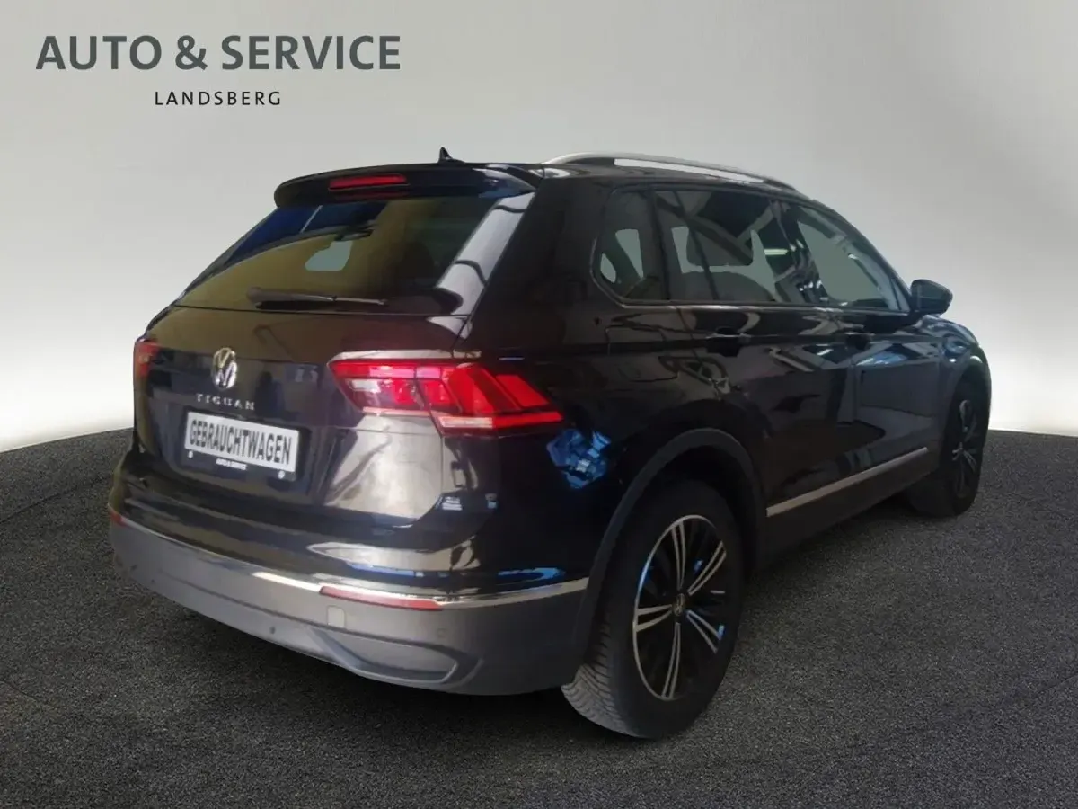 Gebraucht VW Tiguan Active 150 PS (110 kW) 2022 Schwarz SUV