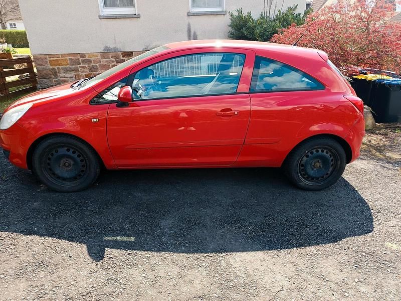Second-hand Opel Corsa 60 CP (44 kW) 2007 Roșu Hatchback
