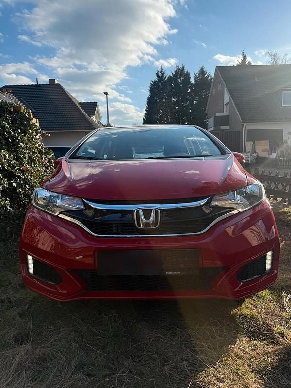 Gebraucht Honda Jazz 102 PS (75 kW) 2019 Rot Kleinwagen