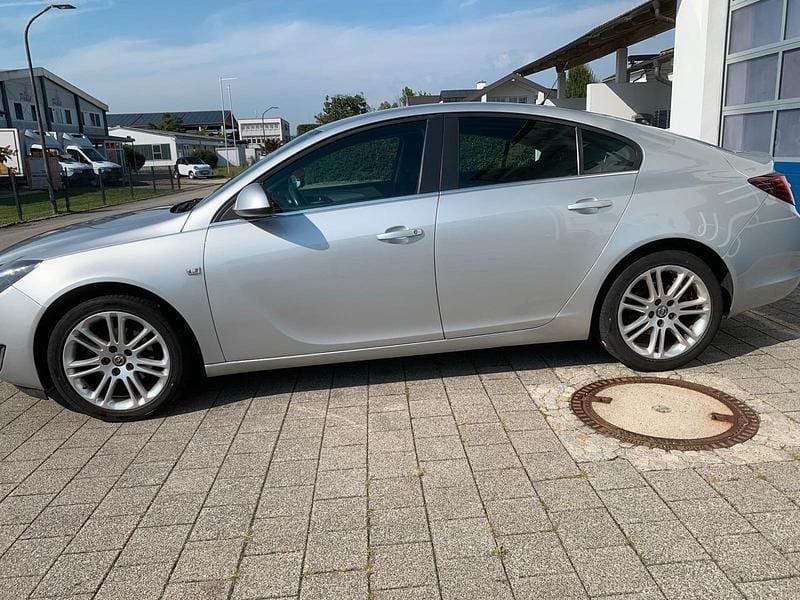 Silber Gebraucht 2017 Opel Insignia Limousine | 5.450 € - Bild 1/4