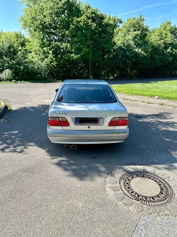 Gebraucht Mercedes E430 AMG 279 PS (205 kW) 2000 Silber Limousine