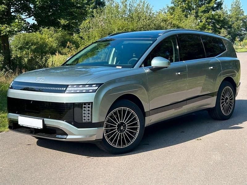 Grau Gebraucht 2025 Hyundai Ioniq 6 Limousine | 77.490 € (Fairer Preis) - Bild 1/4