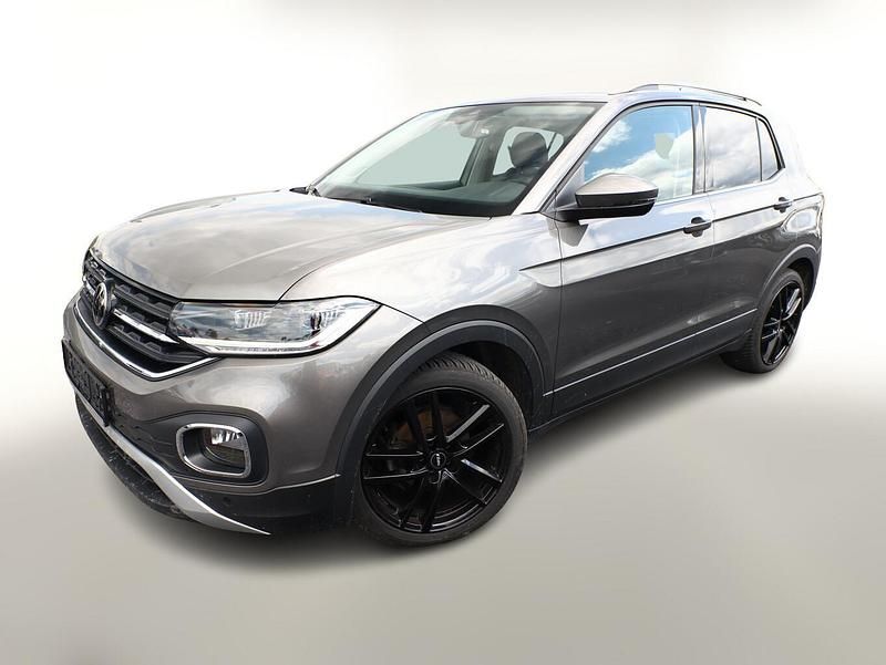 Limestone grey metallic Gebraucht 2021 VW T-Cross Sport SUV | 22.705 € (Fairer Preis) - Bild 1/4