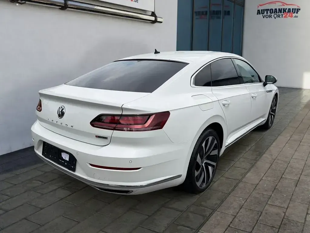 Gebraucht VW Arteon Elegance 239 PS (175 kW) 2017 Weiß Kleinwagen