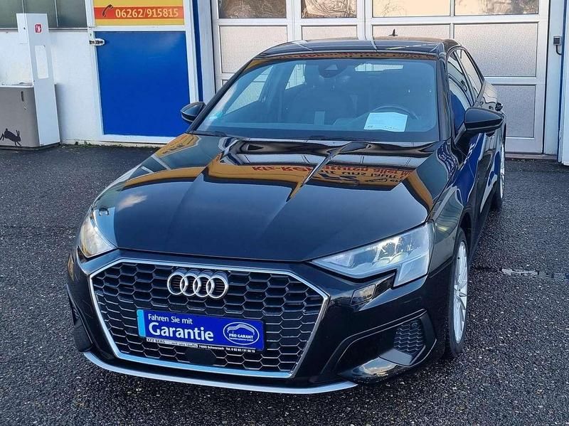 Gebraucht Audi A3 Advanced 110 PS (80 kW) 2021 Schwarz Kombi