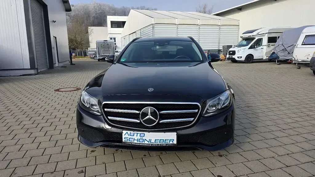 Gebraucht Mercedes E400 340 PS (250 kW) 2018 Schwarz Limousine