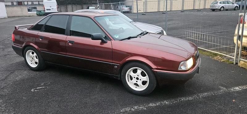 Gebraucht Audi 80 Sport 116 PS (85 kW) 1992 Rot Limousine
