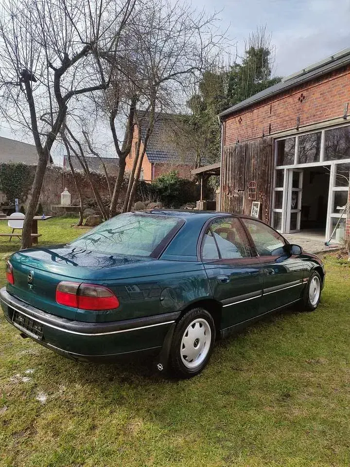 Gebraucht Opel Omega 116 PS (85 kW) 1994 Limousine