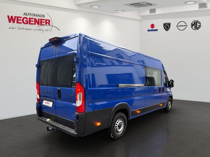 Gebraucht Peugeot Boxer 179 PS (131 kW) 2025 Blau Van