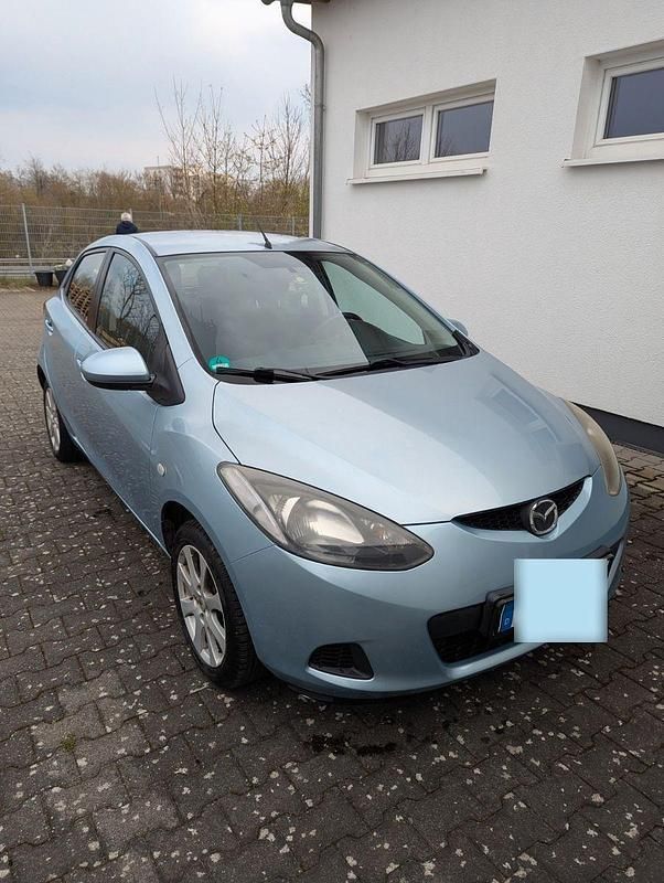 Gebraucht Mazda 2 75 PS (55 kW) 2010 Blau Kleinwagen