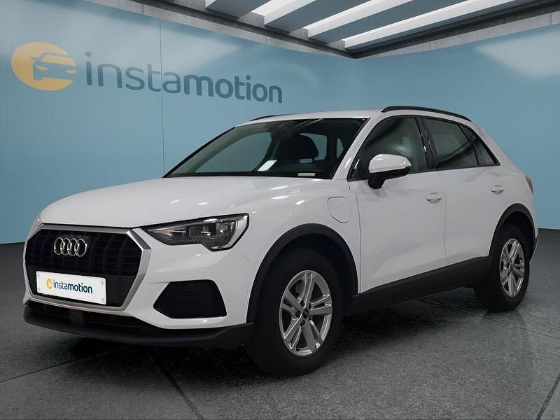 Weiß Gebraucht 2022 Audi Q3 SUV | 28.649 € (Guter Preis) - Bild 1/4