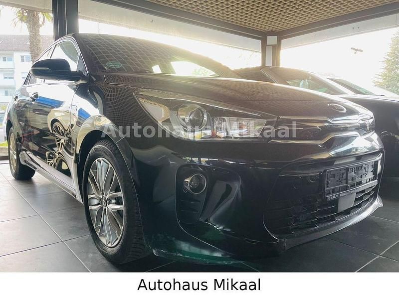 Gebraucht Kia Rio Platinum 99 PS (72 kW) 2017 Schwarz Limousine