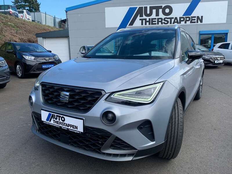 "urban" silber Neu 2024 Seat Arona CONNECT SUV | 22.490 € (Guter Preis) - Bild 1/4