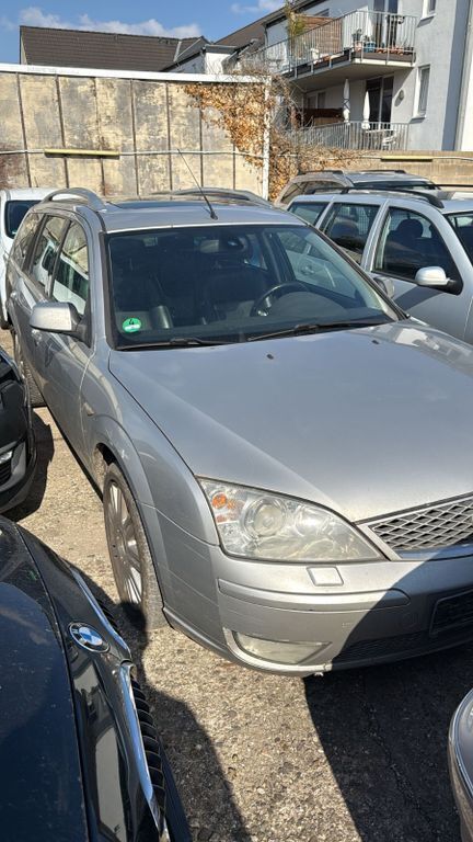 Silber Gebraucht 2006 Ford Mondeo Titanium X Kombi | 1.990 € (Teuer) - Bild 1/4