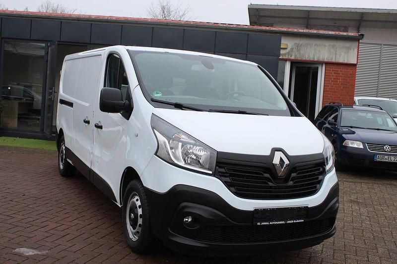 Gebraucht Renault Trafic Komfort 120 PS (88 kW) 2015 Weiß Van / Kleinbus