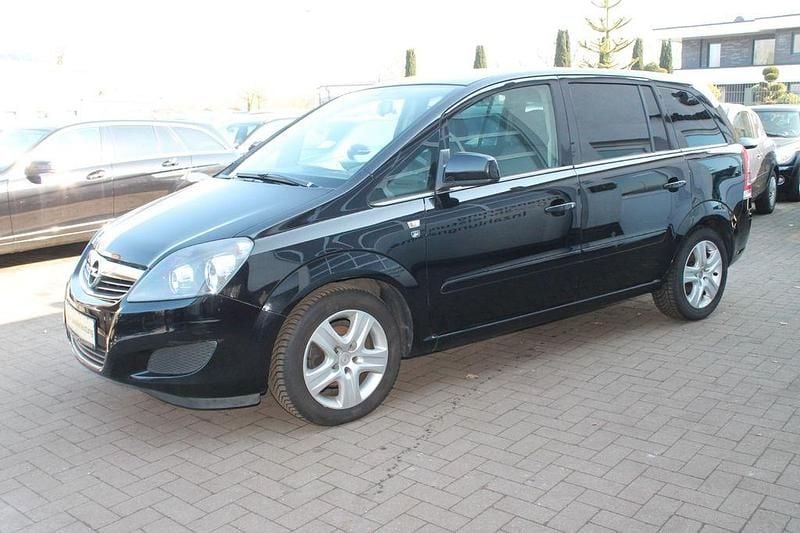 Gebraucht Opel Zafira Edition 116 PS (85 kW) 2011 Schwarz Van / Kleinbus