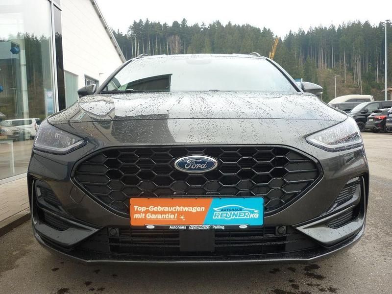 Usado Ford Focus ST-Line X 155 CV (114 kW) 2024 Magnetic (metallic) Berlina