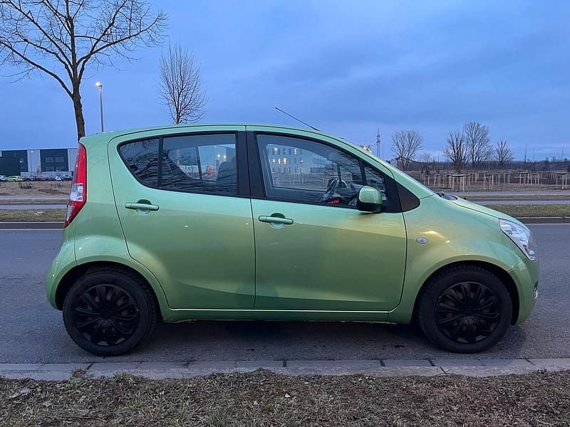 Gebraucht Suzuki Splash 65 PS (47 kW) 2008 Grün Kleinwagen