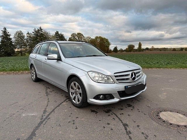 Silber Gebraucht 2014 Mercedes C220 Avantgarde Kombi | 7.100 € (Superpreis) - Bild 1/4