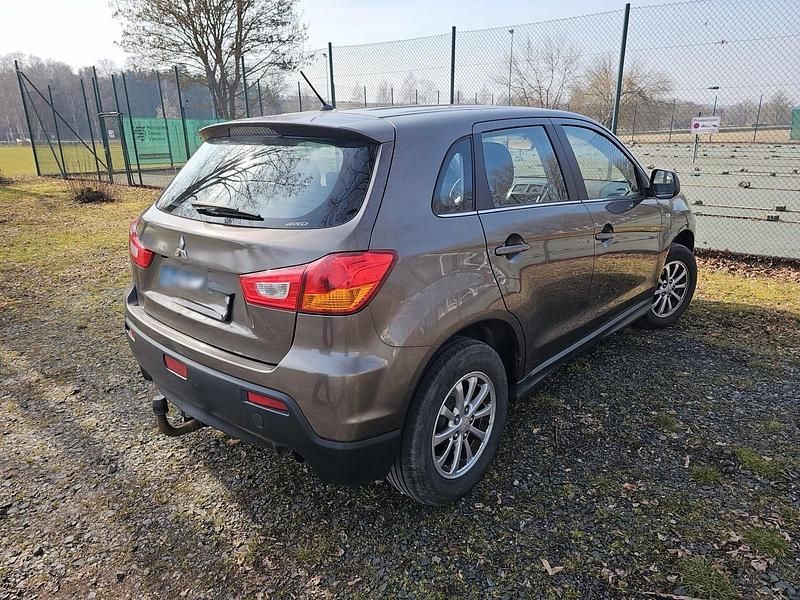 Gebraucht Mitsubishi ASX 150 PS (110 kW) 2011 Braun SUV