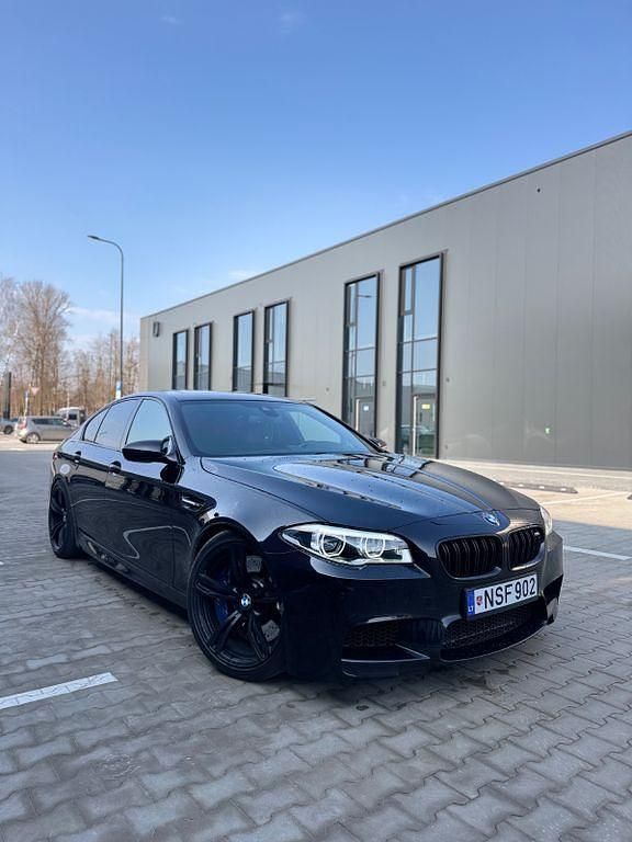 Gebraucht BMW M5 Sport Line 560 PS (411 kW) 2013 Schwarz Limousine