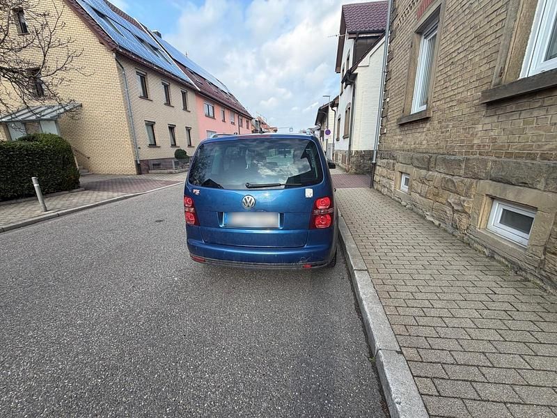 Gebraucht VW Touran 140 PS (102 kW) 2006 Blau Van / Kleinbus