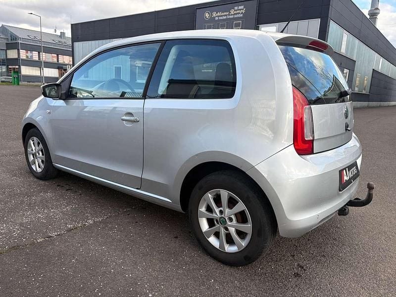 Gebraucht Skoda Citigo Elegance 60 PS (44 kW) 2012 Brilliantsilber metallic Kleinwagen