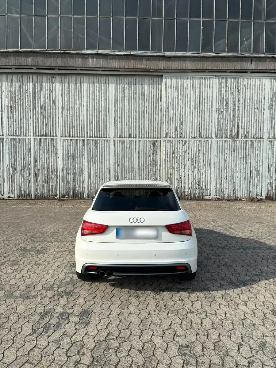 Gebraucht Audi A1 Exclusive 188 PS (138 kW) 2011 Weiß Kleinwagen