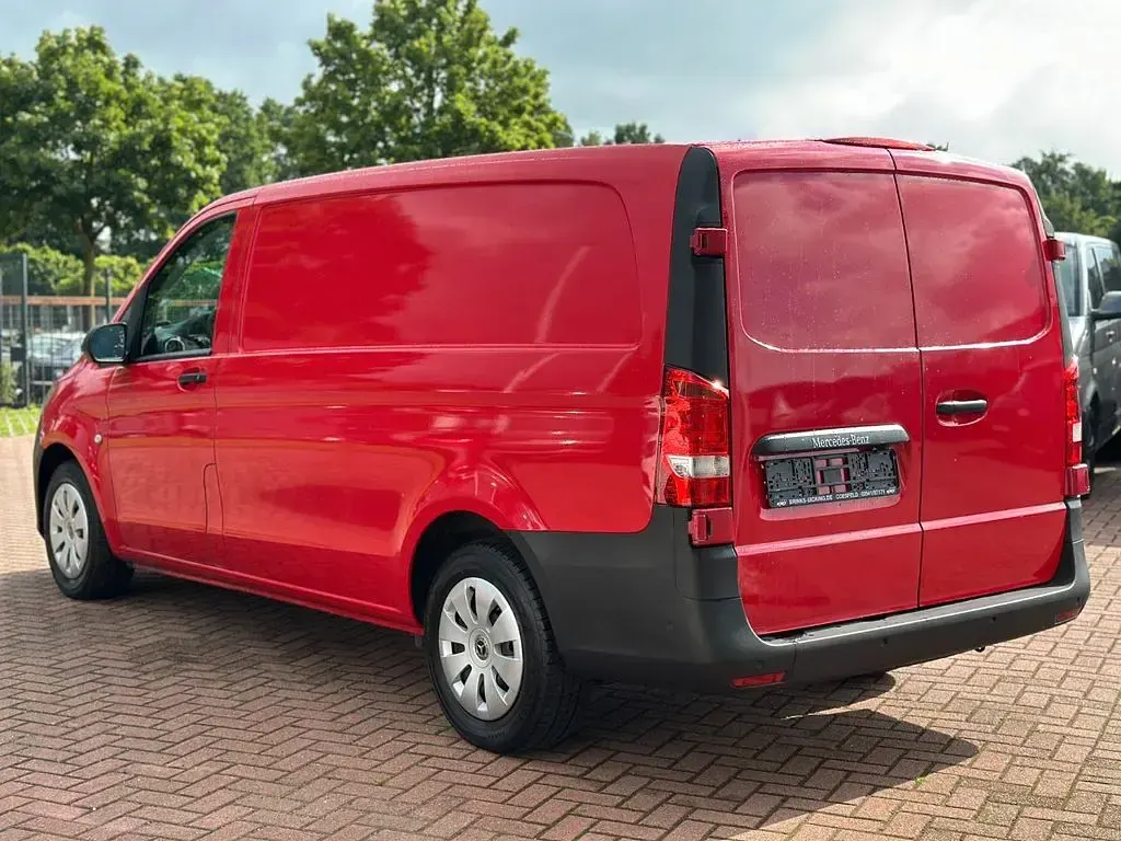 Gebraucht Mercedes Vito 163 PS (119 kW) 2018 Weiß Van